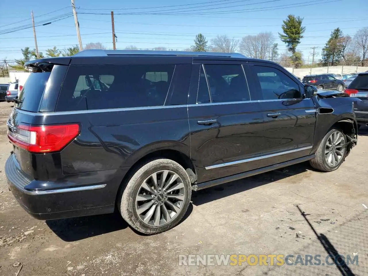 3 Photograph of a damaged car 5LMJJ3LTXLEL01870 LINCOLN NAVIGATOR 2020