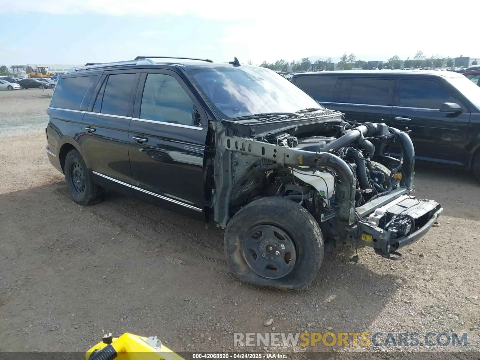 1 Photograph of a damaged car 5LMJJ3TT6LEL09528 LINCOLN NAVIGATOR 2020