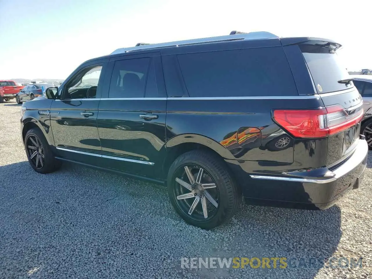 2 Photograph of a damaged car 5LMJJ3TT8LEL23124 LINCOLN NAVIGATOR 2020