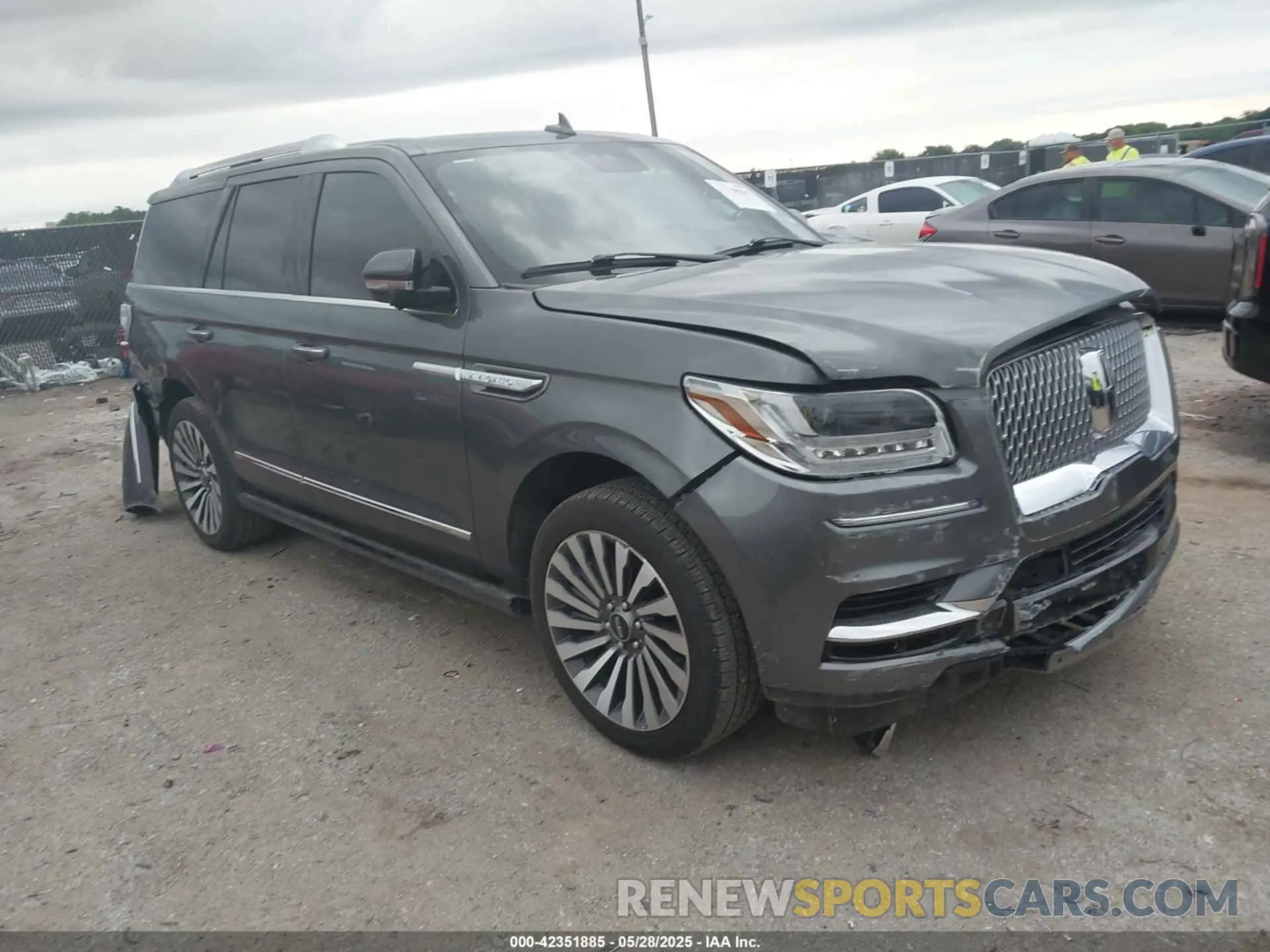 1 Photograph of a damaged car 5LMJJ2KT7MEL07459 LINCOLN NAVIGATOR 2021