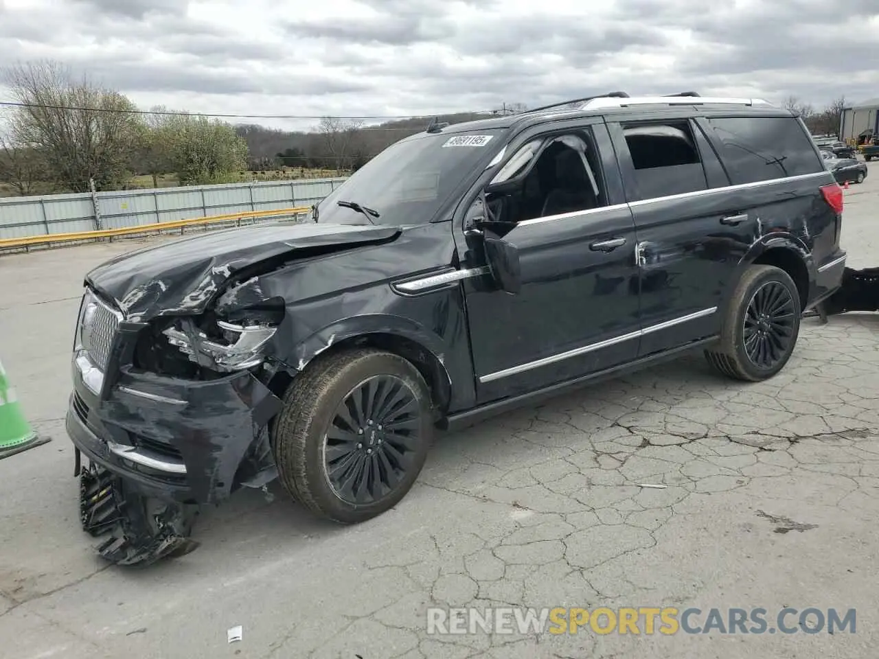 1 Photograph of a damaged car 5LMJJ2LT4MEL11287 LINCOLN NAVIGATOR 2021
