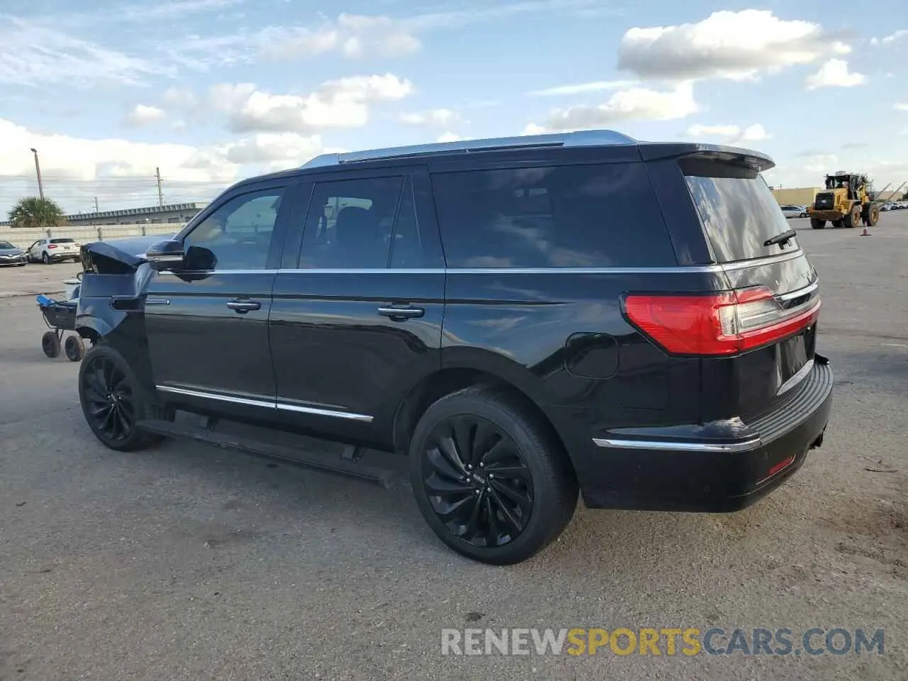 2 Photograph of a damaged car 5LMJJ2LT5MEL01433 LINCOLN NAVIGATOR 2021