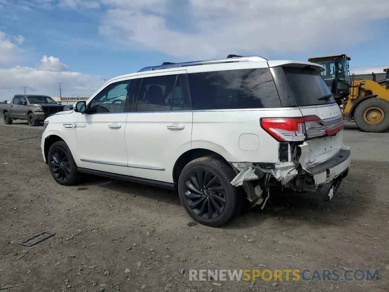 2 Photograph of a damaged car 5LMJJ2LT5MEL13033 LINCOLN NAVIGATOR 2021