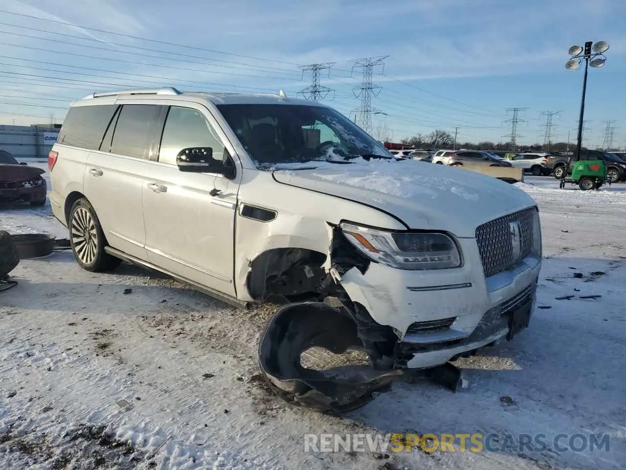 4 Photograph of a damaged car 5LMJJ2LT5MEL15140 LINCOLN NAVIGATOR 2021