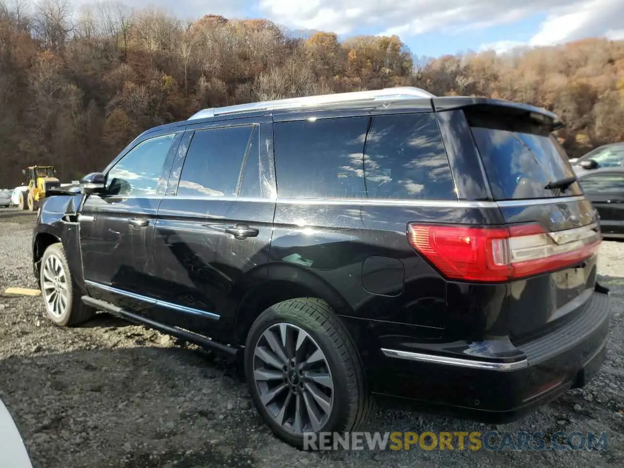 2 Photograph of a damaged car 5LMJJ2LT6MEL00842 LINCOLN NAVIGATOR 2021