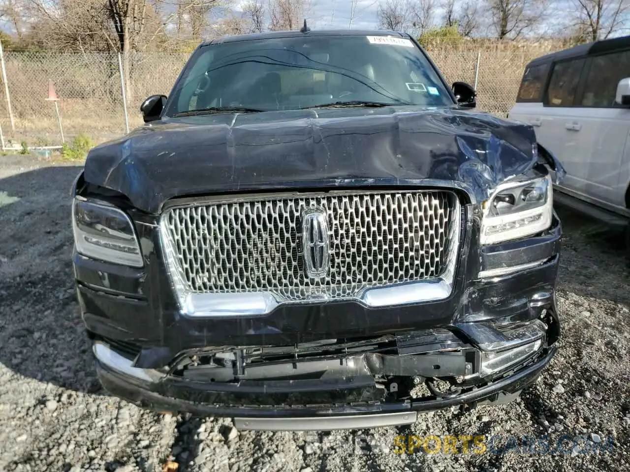 5 Photograph of a damaged car 5LMJJ2LT6MEL00842 LINCOLN NAVIGATOR 2021