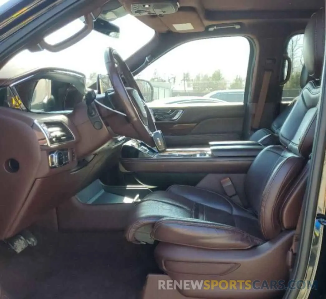 7 Photograph of a damaged car 5LMJJ2TT6MEL20329 LINCOLN NAVIGATOR 2021
