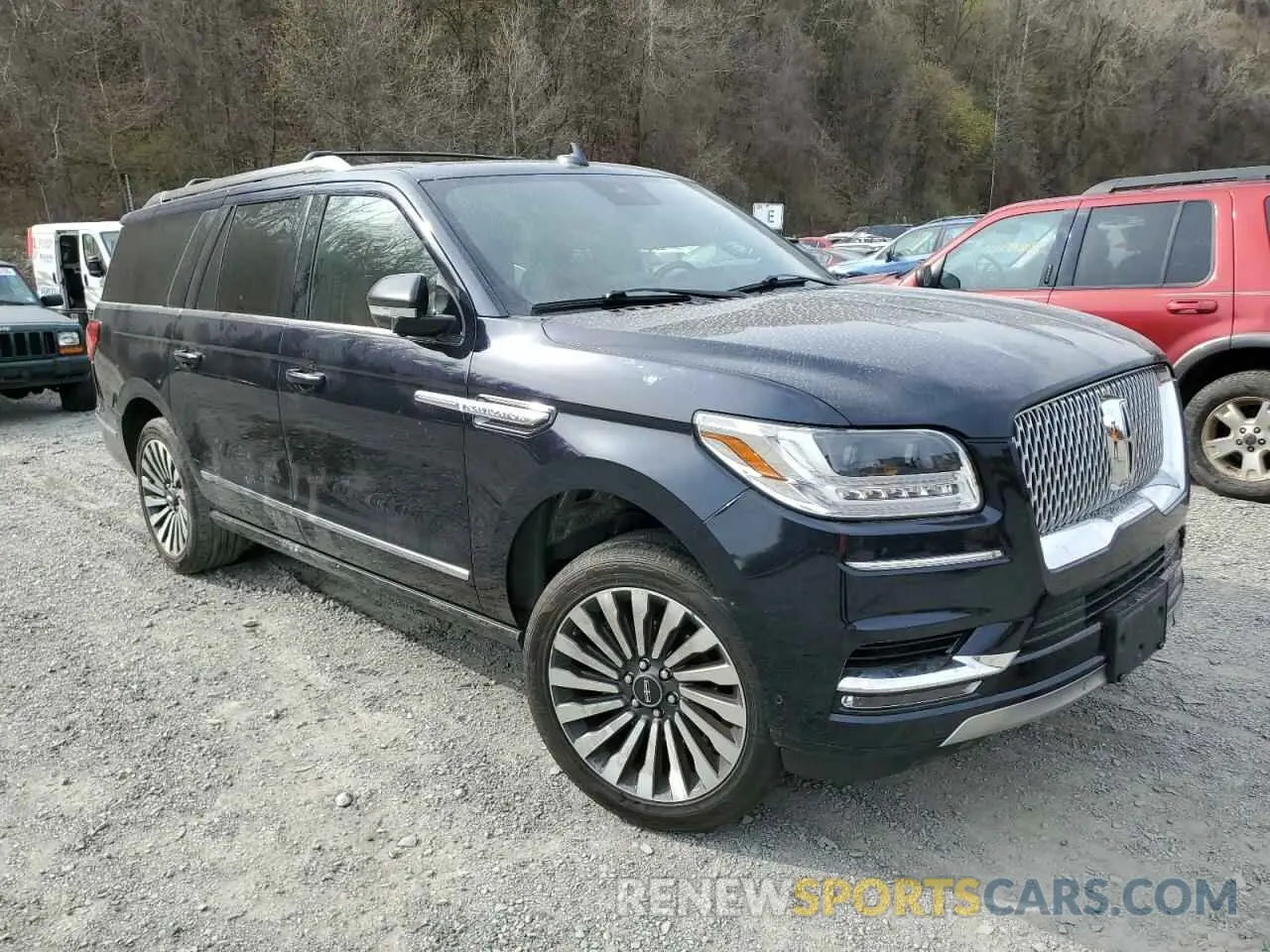 4 Photograph of a damaged car 5LMJJ3LT2MEL18762 LINCOLN NAVIGATOR 2021