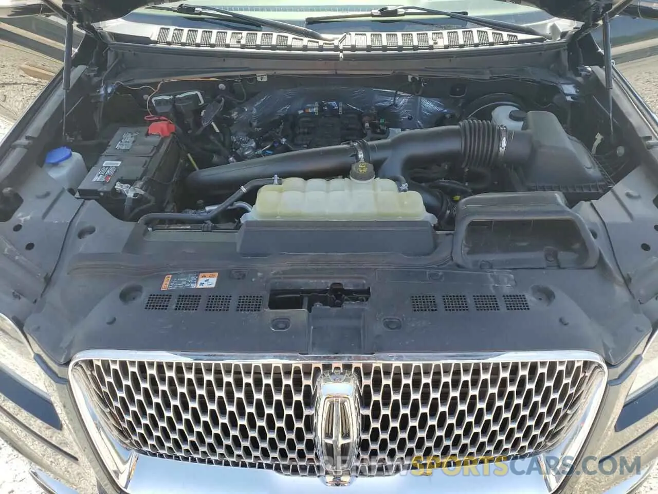 14 Photograph of a damaged car 5LMJJ3TT9MEL16717 LINCOLN NAVIGATOR 2021