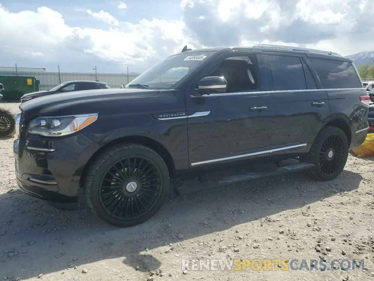 1 Photograph of a damaged car 5LMJJ2LT1NEL16478 LINCOLN NAVIGATOR 2022
