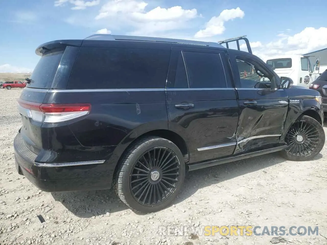 3 Photograph of a damaged car 5LMJJ2LT1NEL16478 LINCOLN NAVIGATOR 2022