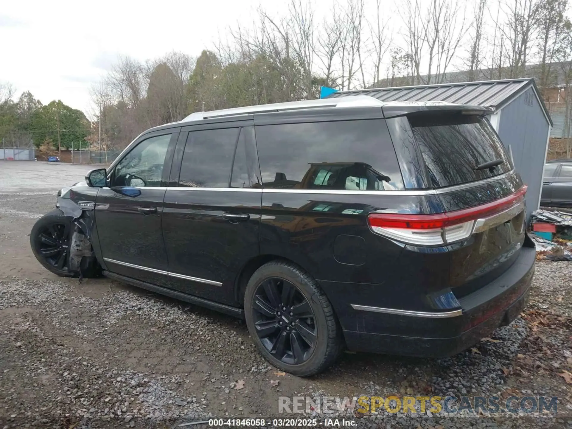 3 Photograph of a damaged car 5LMJJ2LT2NEL09149 LINCOLN NAVIGATOR 2022