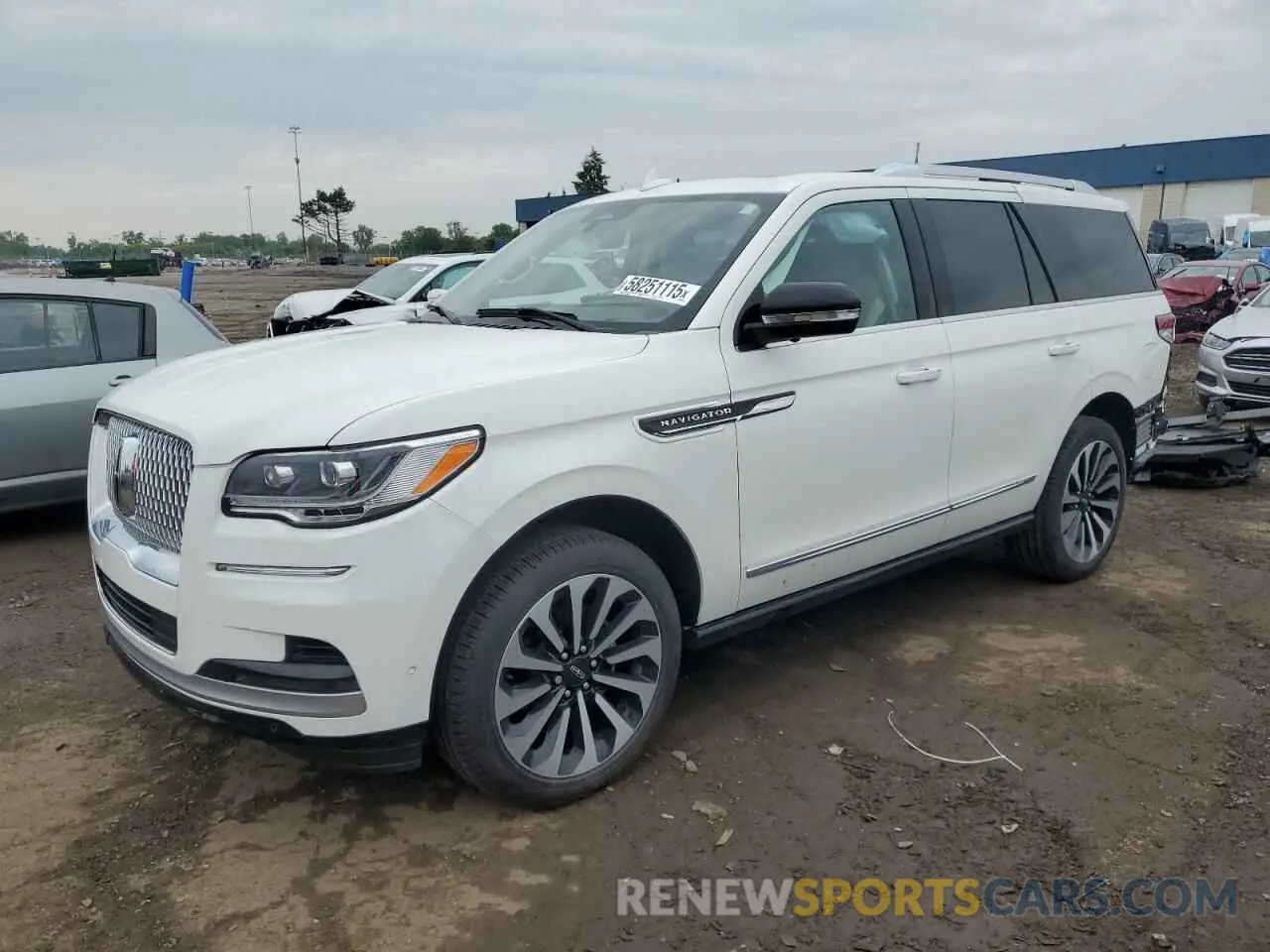 1 Photograph of a damaged car 5LMJJ2LT6NEL04181 LINCOLN NAVIGATOR 2022