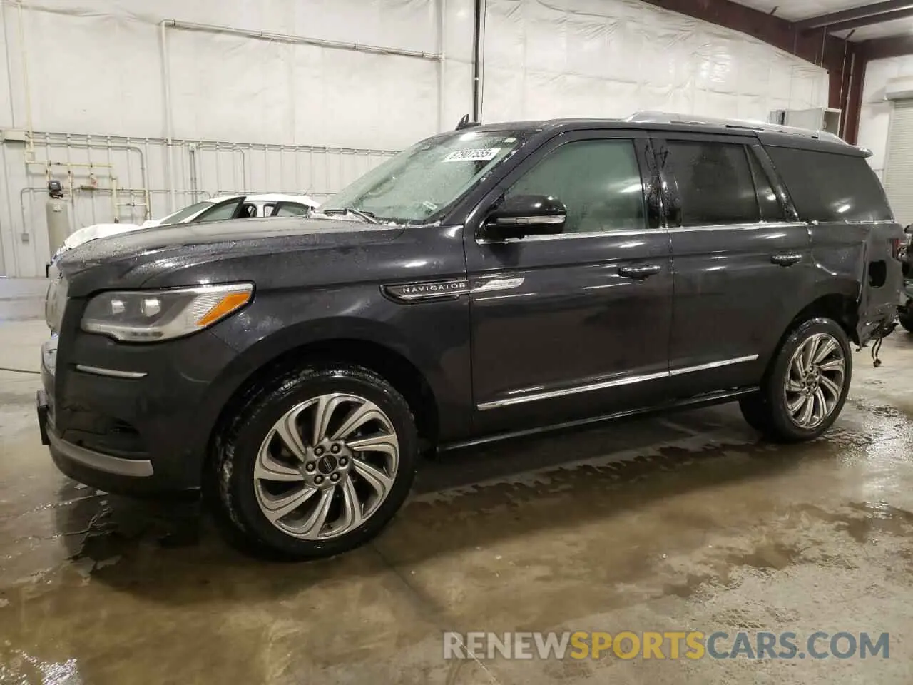 1 Photograph of a damaged car 5LMJJ2LTXNEL11411 LINCOLN NAVIGATOR 2022