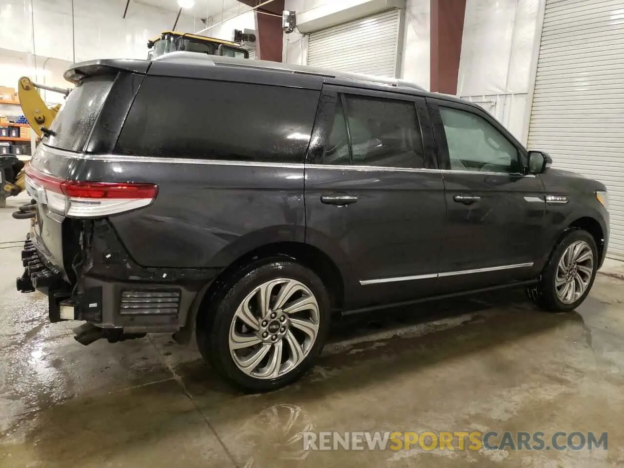 3 Photograph of a damaged car 5LMJJ2LTXNEL11411 LINCOLN NAVIGATOR 2022