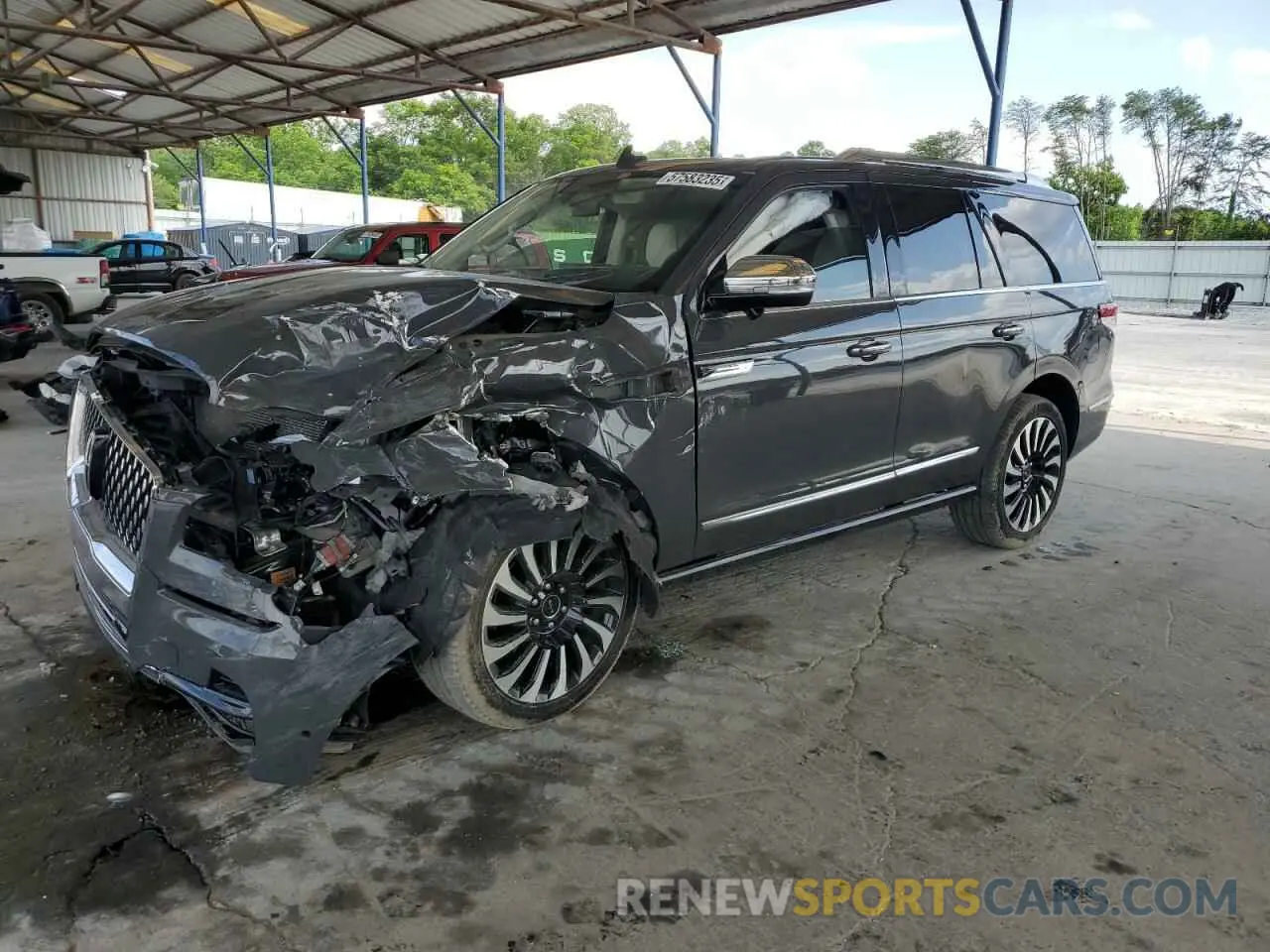 1 Photograph of a damaged car 5LMJJ2TT4NEL17799 LINCOLN NAVIGATOR 2022