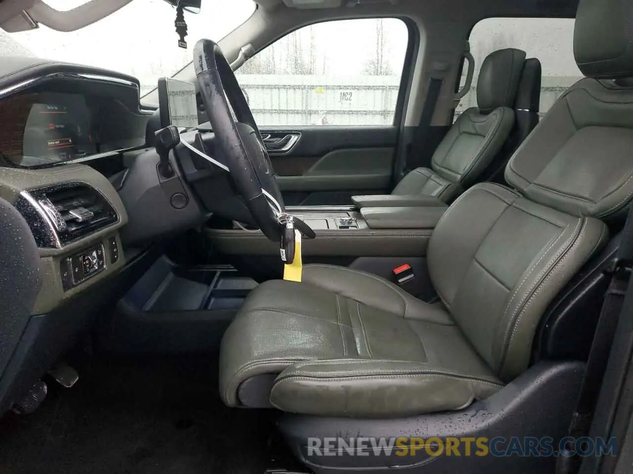 7 Photograph of a damaged car 5LMJJ2TT6NEL04617 LINCOLN NAVIGATOR 2022