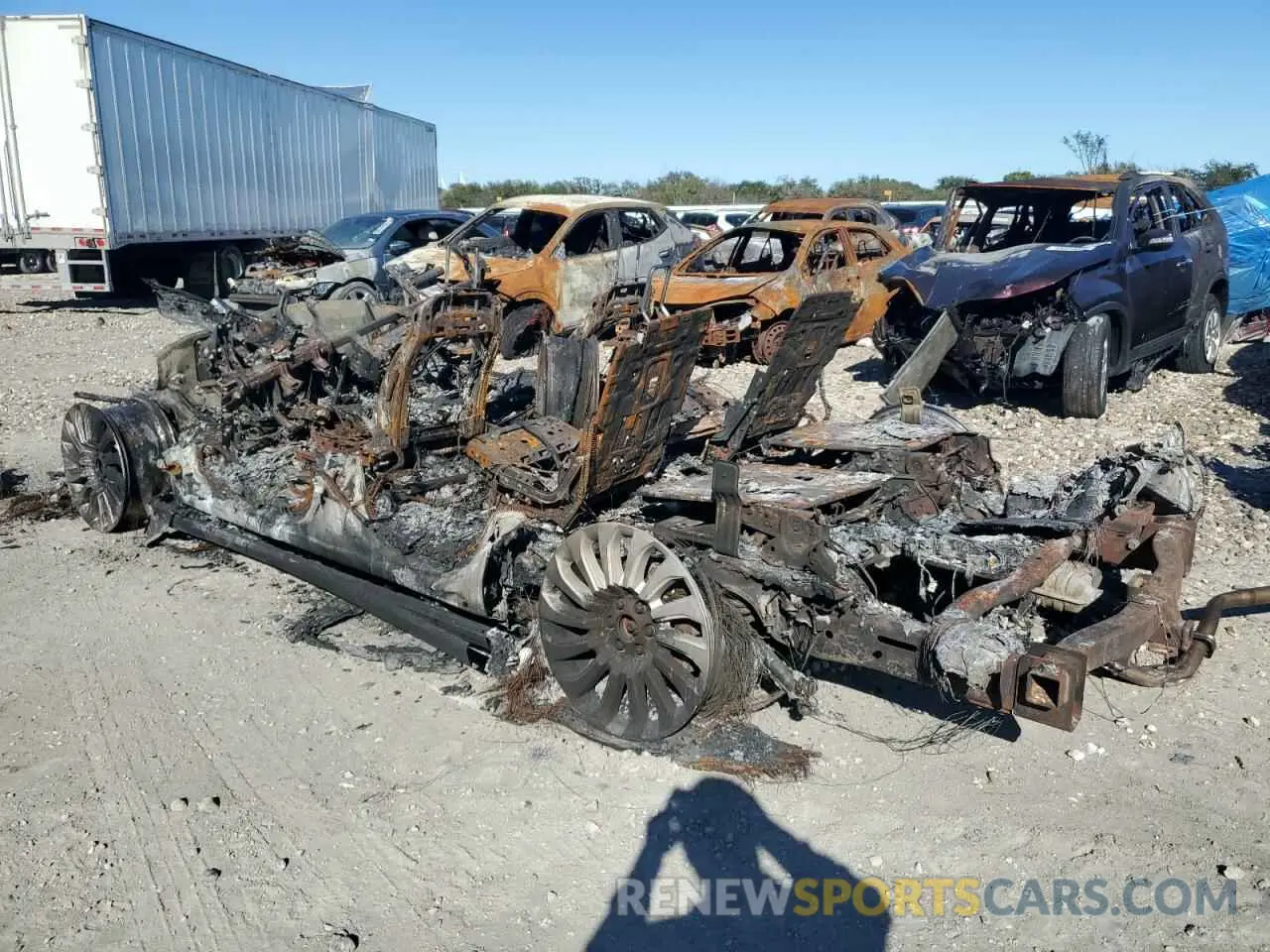 2 Photograph of a damaged car 5LMJJ2TT7NEL09955 LINCOLN NAVIGATOR 2022