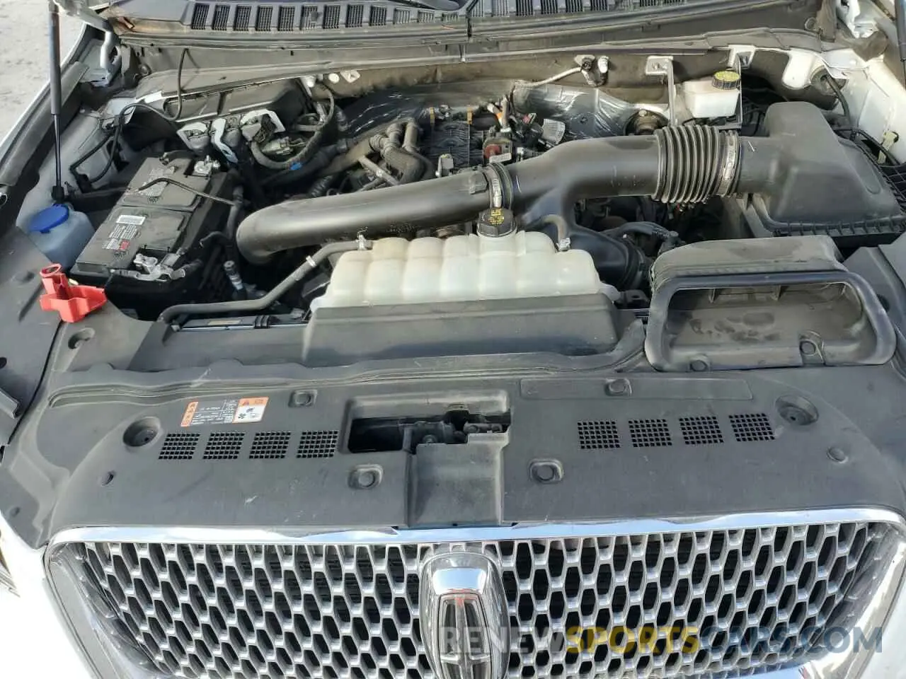 12 Photograph of a damaged car 5LMJJ3KT6NEL05029 LINCOLN NAVIGATOR 2022