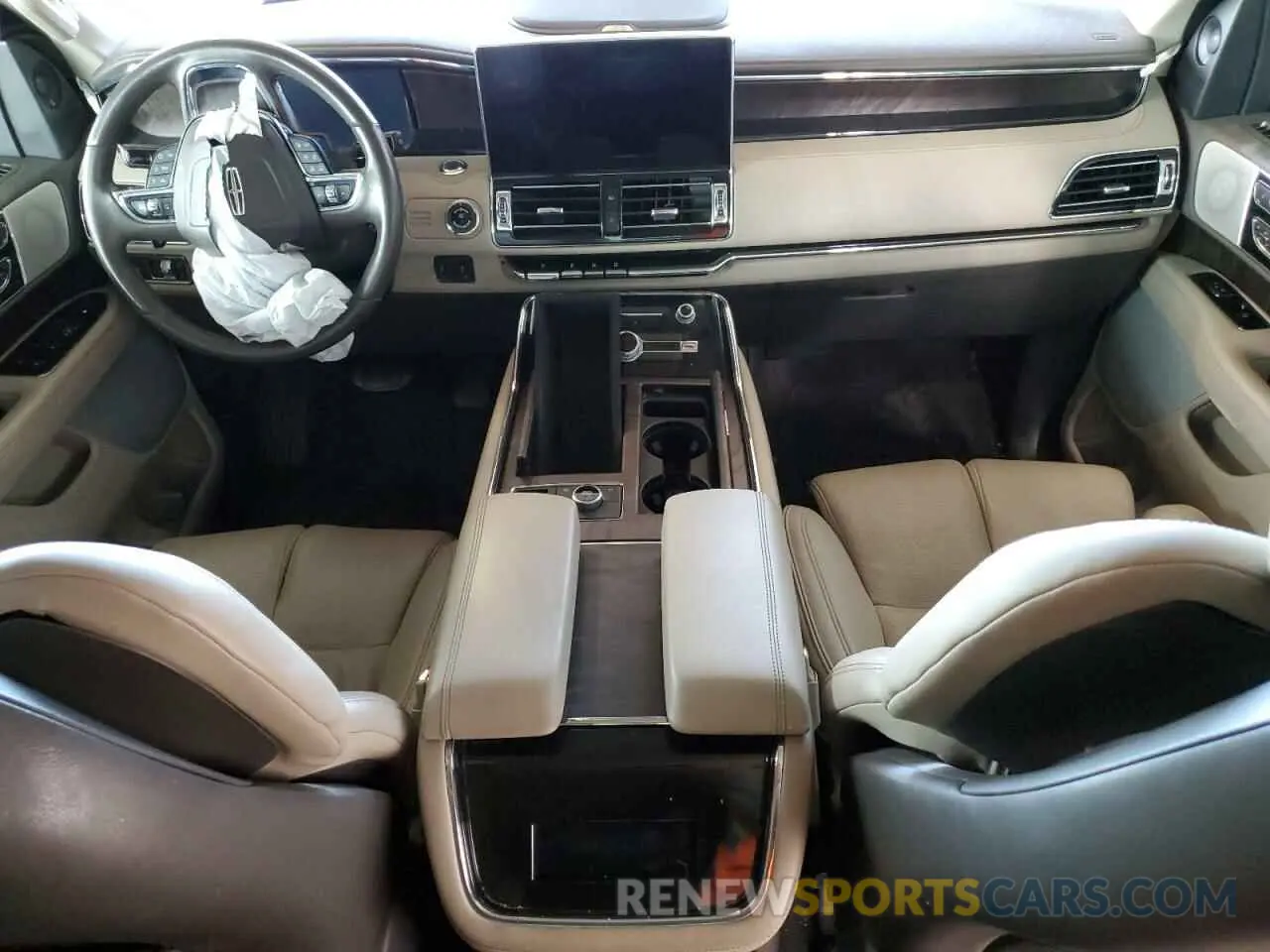 8 Photograph of a damaged car 5LMJJ3LT4NEL04511 LINCOLN NAVIGATOR 2022