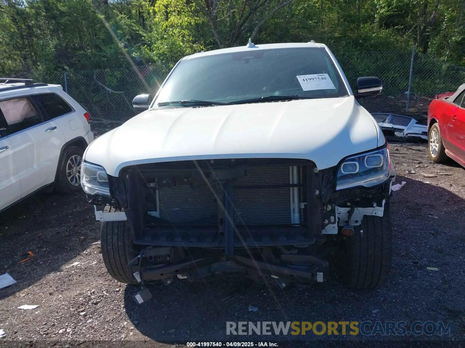 13 Photograph of a damaged car 5LMJJ2LG2PEL13918 LINCOLN NAVIGATOR 2023