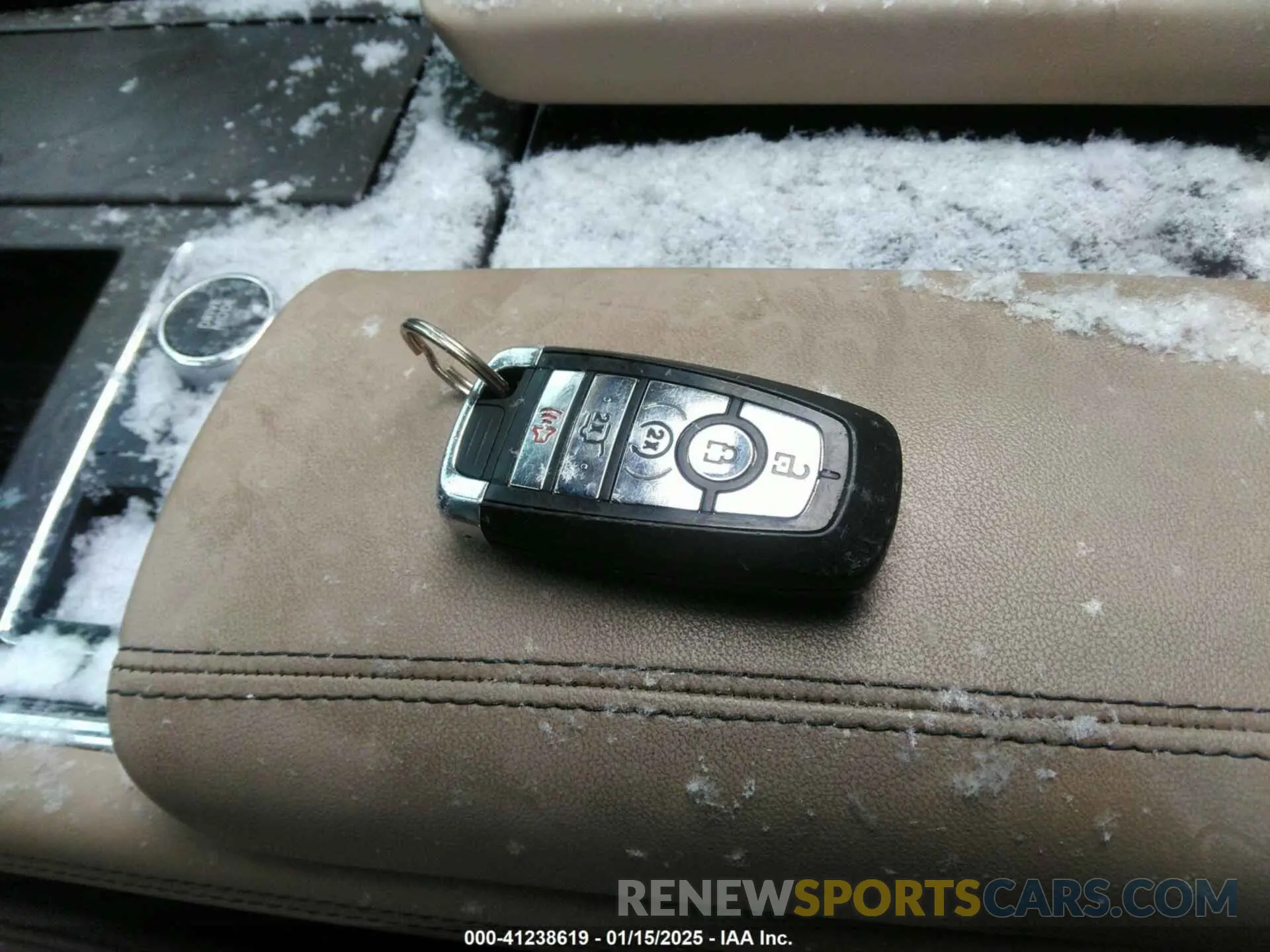 11 Photograph of a damaged car 5LMJJ2LG3PEL07013 LINCOLN NAVIGATOR 2023