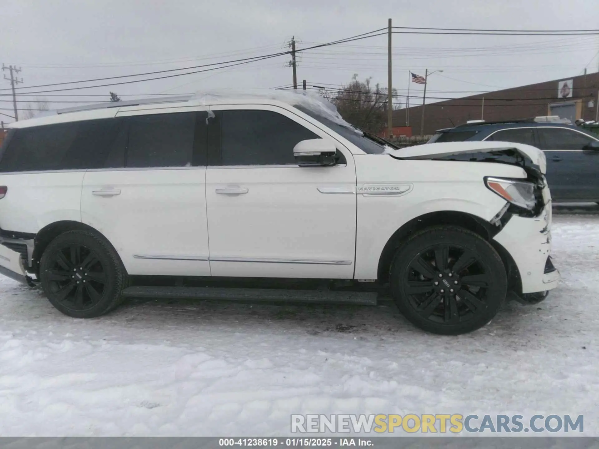 13 Photograph of a damaged car 5LMJJ2LG3PEL07013 LINCOLN NAVIGATOR 2023