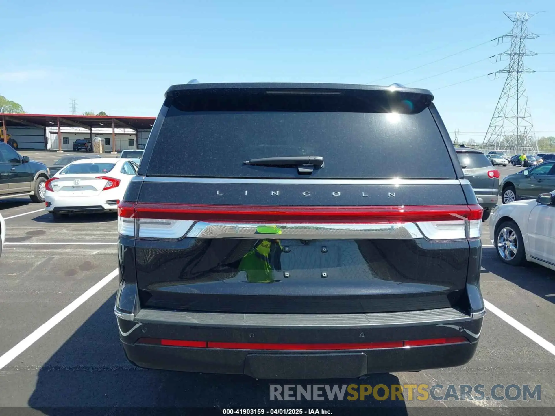16 Photograph of a damaged car 5LMJJ2LG4PEL08977 LINCOLN NAVIGATOR 2023