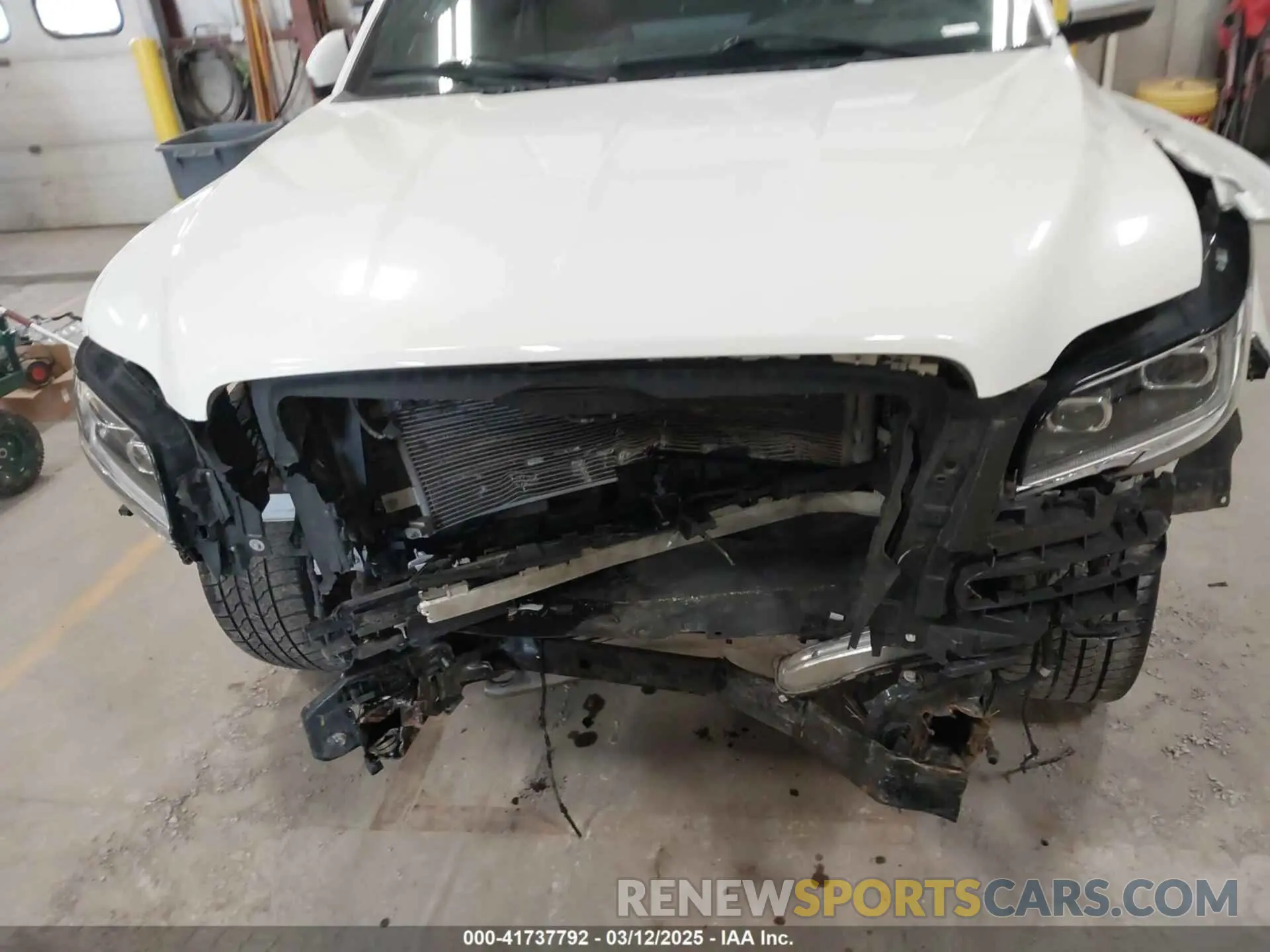 13 Photograph of a damaged car 5LMJJ2LG8PEL01434 LINCOLN NAVIGATOR 2023