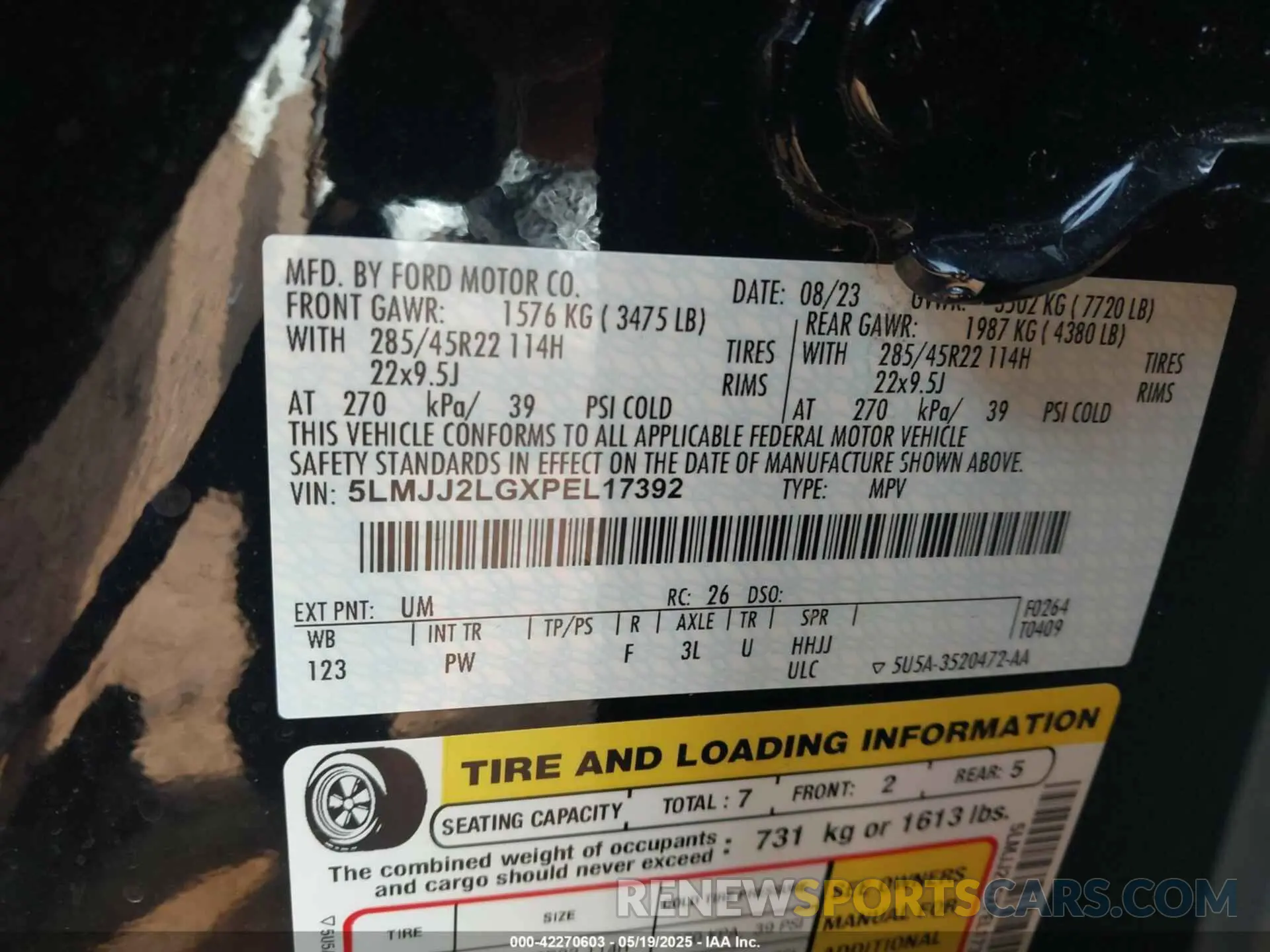 9 Photograph of a damaged car 5LMJJ2LGXPEL17392 LINCOLN NAVIGATOR 2023