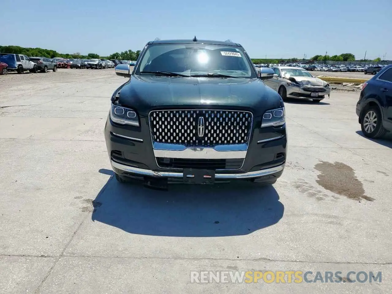 5 Photograph of a damaged car 5LMJJ2TG6PEL06907 LINCOLN NAVIGATOR 2023