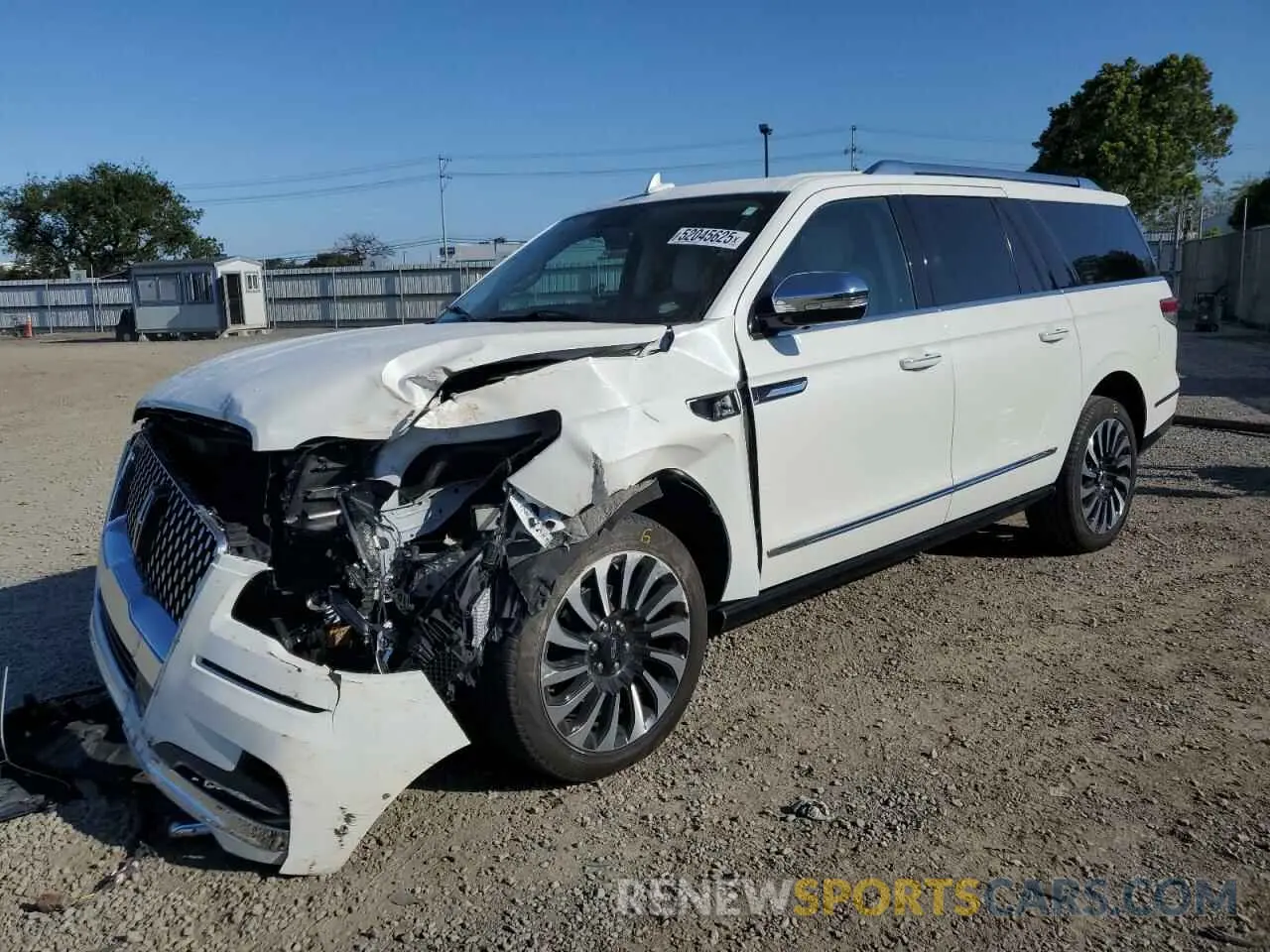 1 Photograph of a damaged car 5LMJJ3TG1PEL00650 LINCOLN NAVIGATOR 2023