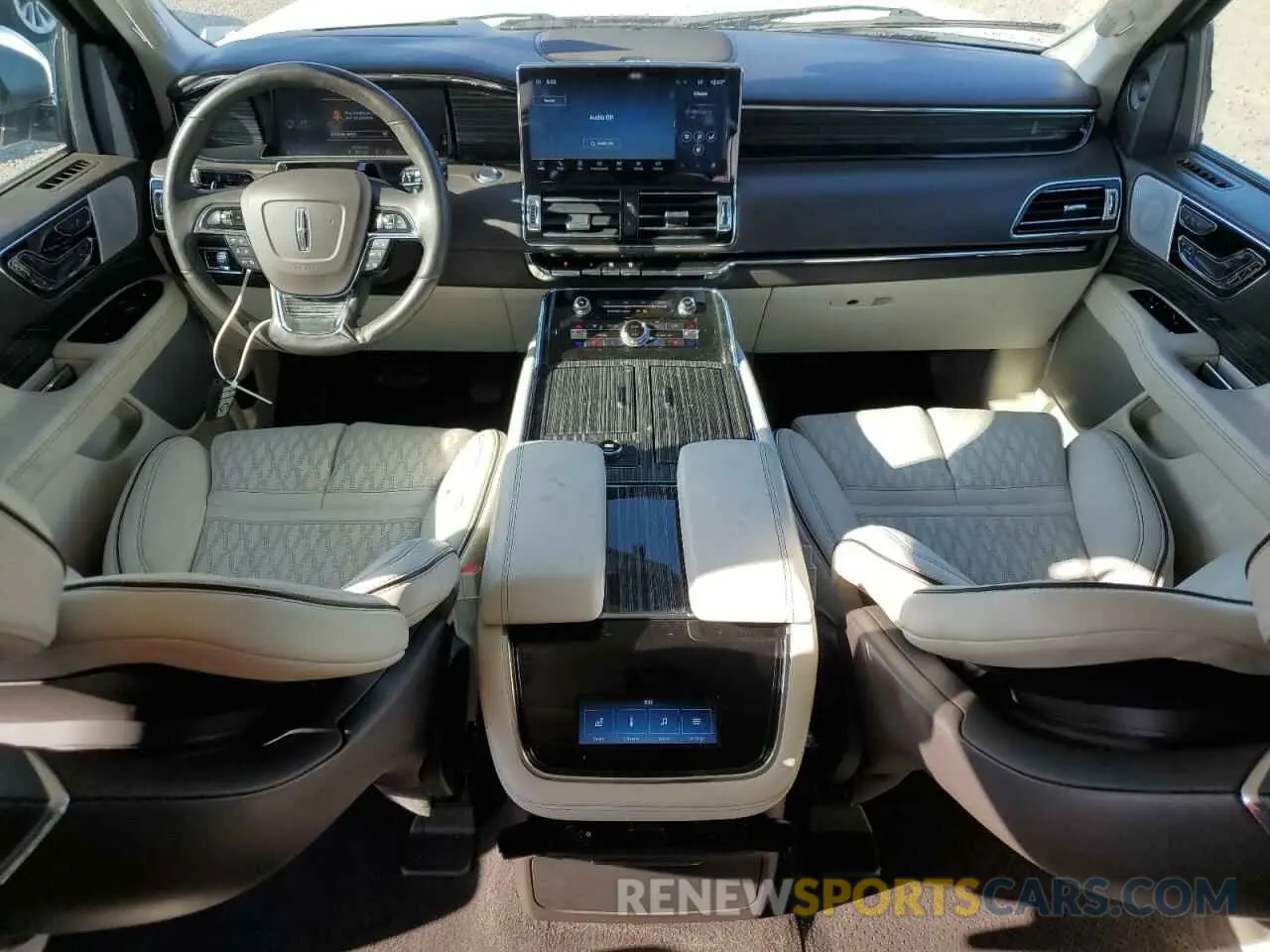 8 Photograph of a damaged car 5LMJJ3TG1PEL00650 LINCOLN NAVIGATOR 2023