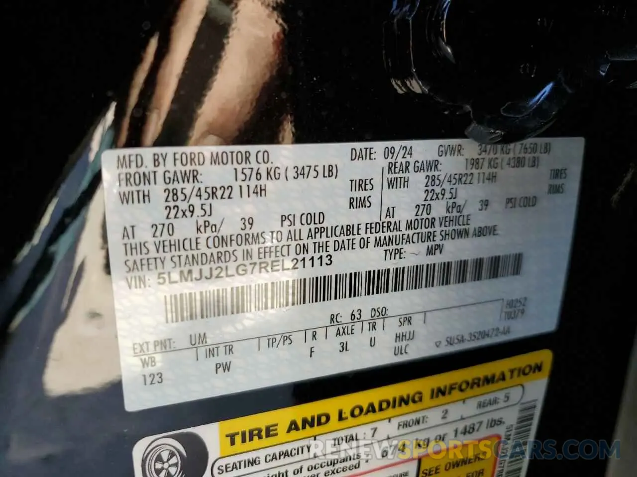 12 Photograph of a damaged car 5LMJJ2LG7REL21113 LINCOLN NAVIGATOR 2024