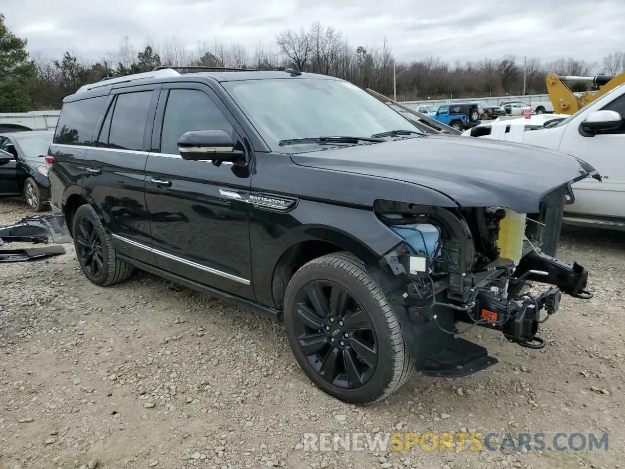 4 Photograph of a damaged car 5LMJJ2LG8REL18608 LINCOLN NAVIGATOR 2024