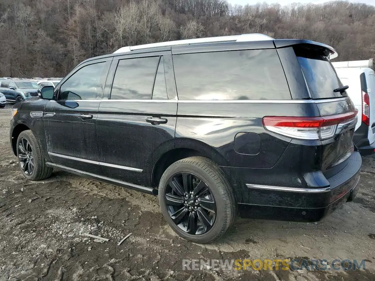 2 Photograph of a damaged car 5LMJJ2LG9REL01106 LINCOLN NAVIGATOR 2024