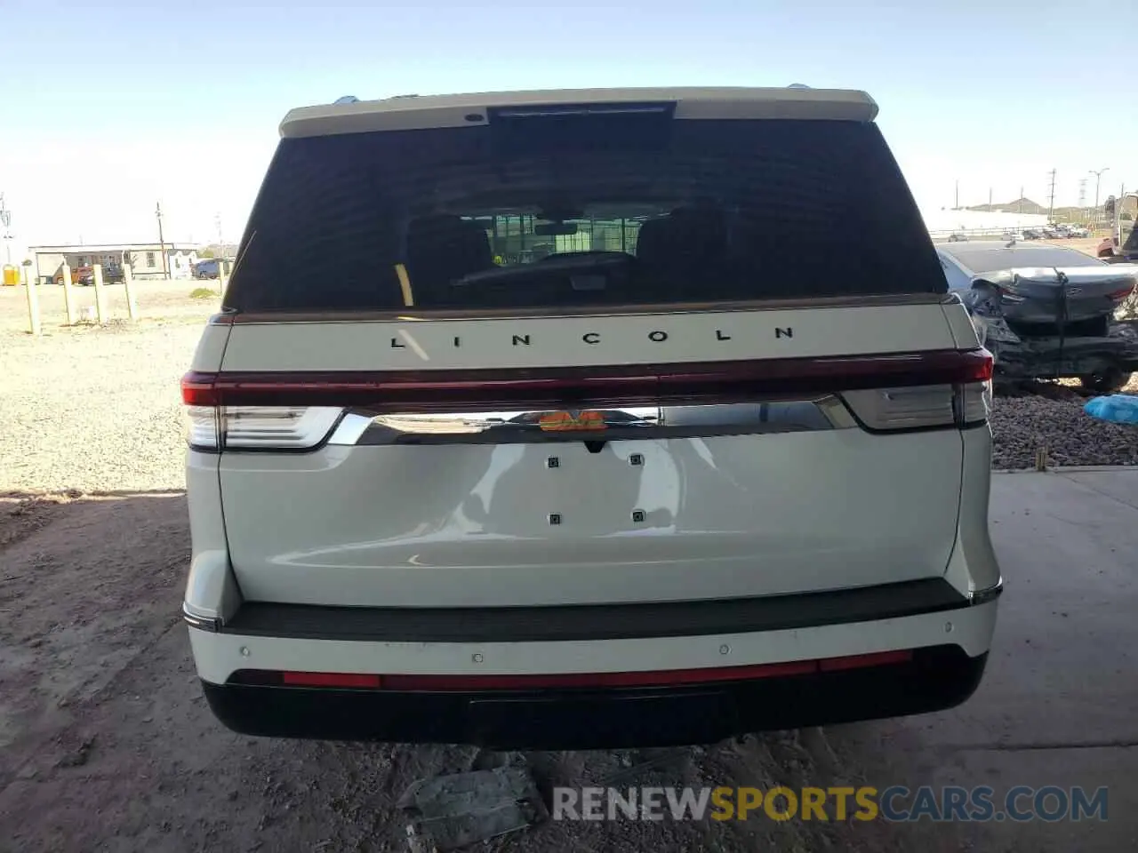 6 Photograph of a damaged car 5LMJJ2TGXREL10042 LINCOLN NAVIGATOR 2024