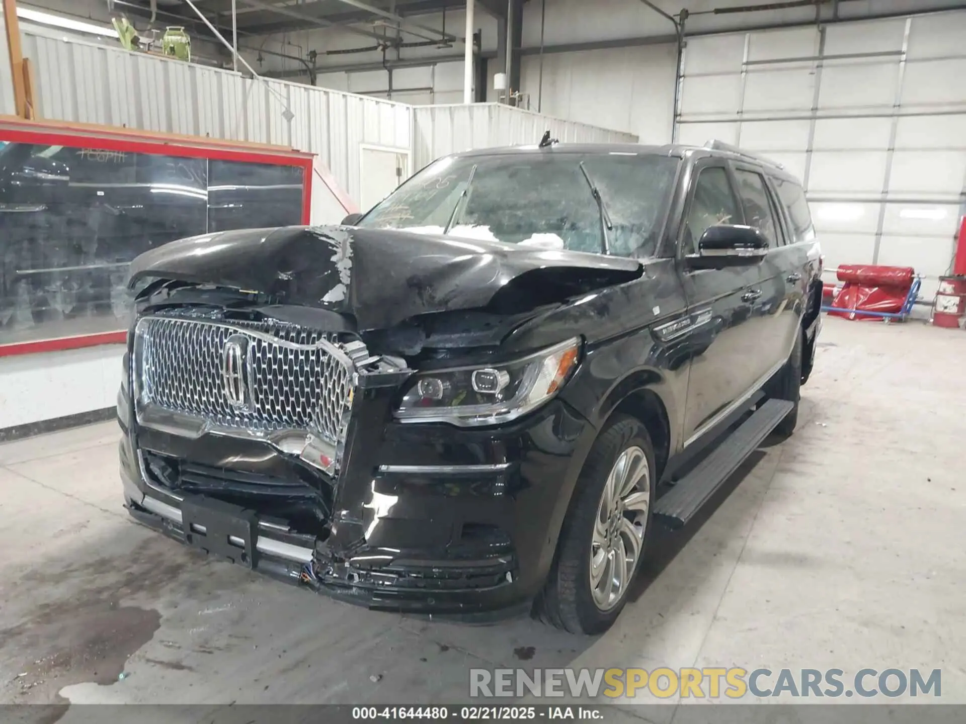 2 Photograph of a damaged car 5LMJJ3NG7REL21633 LINCOLN NAVIGATOR 2024