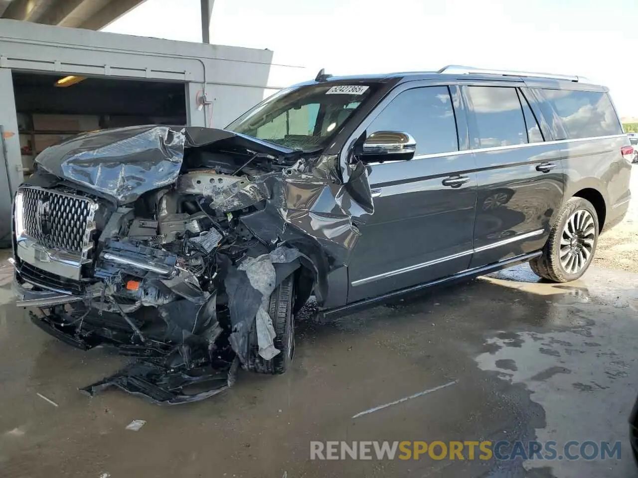 1 Photograph of a damaged car 5LMJJ3TG7REL07346 LINCOLN NAVIGATOR 2024