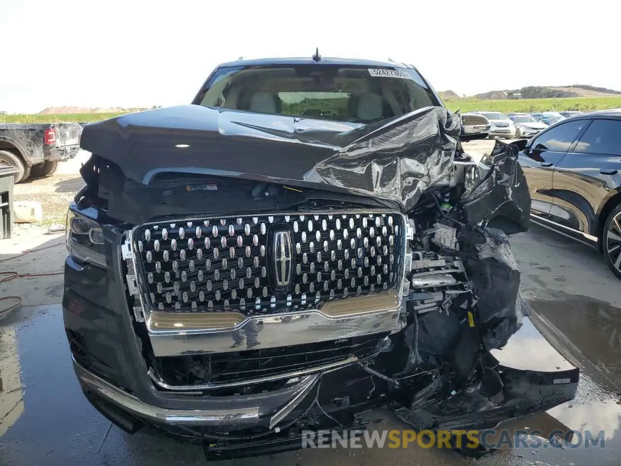 5 Photograph of a damaged car 5LMJJ3TG7REL07346 LINCOLN NAVIGATOR 2024