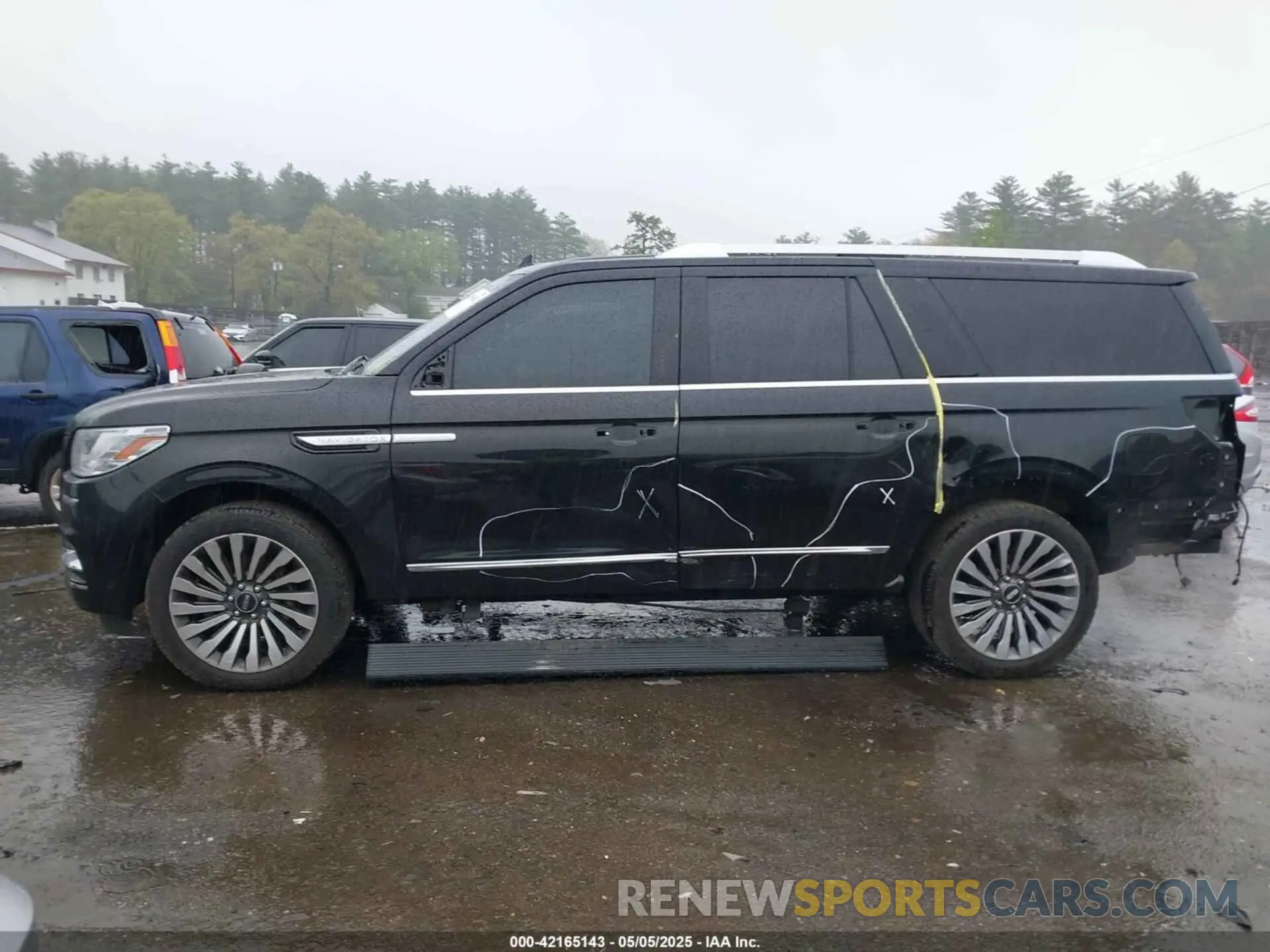 15 Photograph of a damaged car 5LMJJ3LT3KEL23451 LINCOLN NAVIGATOR L 2019