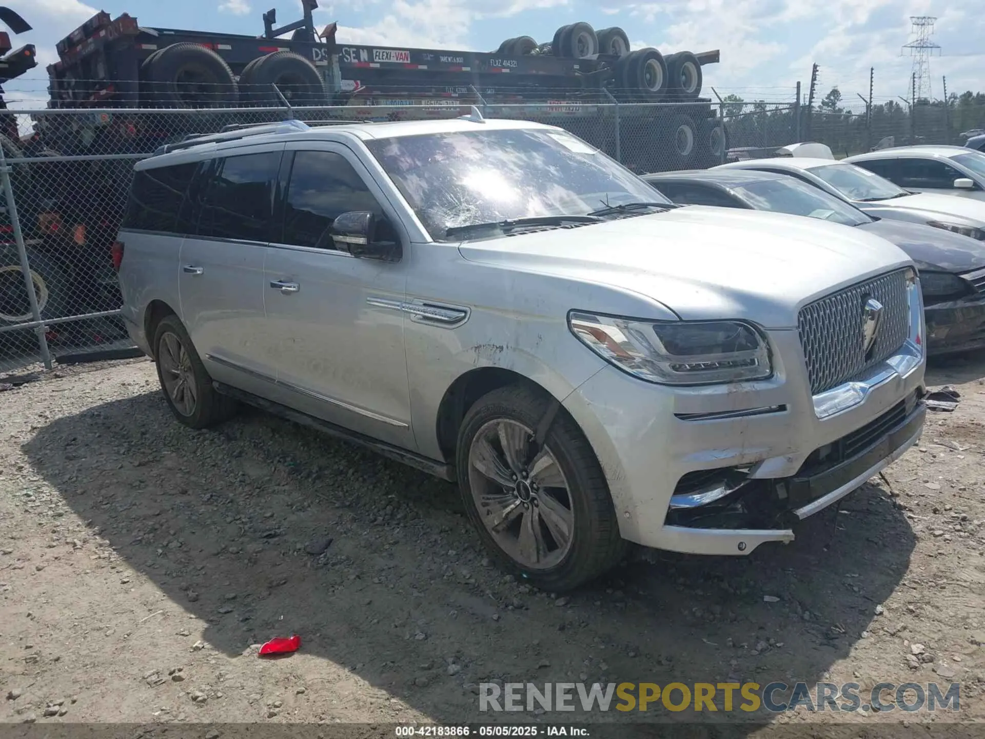 1 Photograph of a damaged car 5LMJJ3LT9KEL04872 LINCOLN NAVIGATOR L 2019