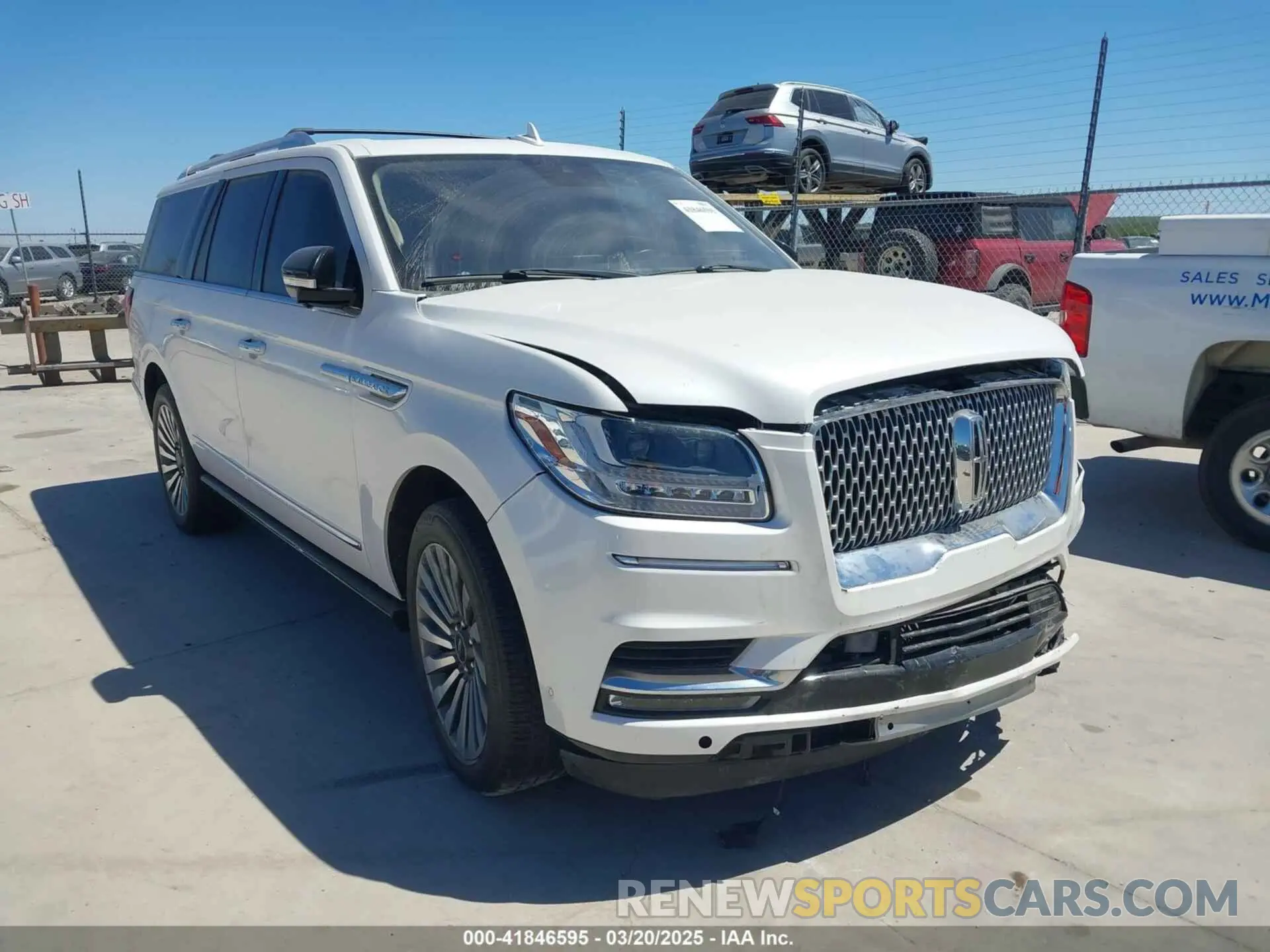1 Photograph of a damaged car 5LMJJ3LT9KEL16780 LINCOLN NAVIGATOR L 2019