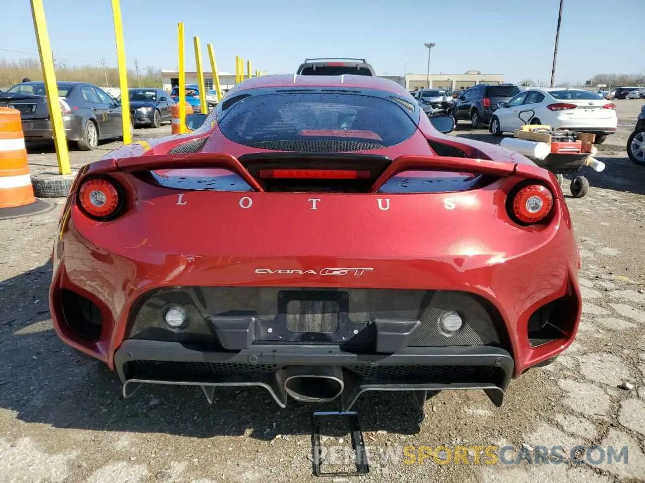 6 Photograph of a damaged car SCCLMDDNXLHA11173 LOTUS ALL MODELS 2020