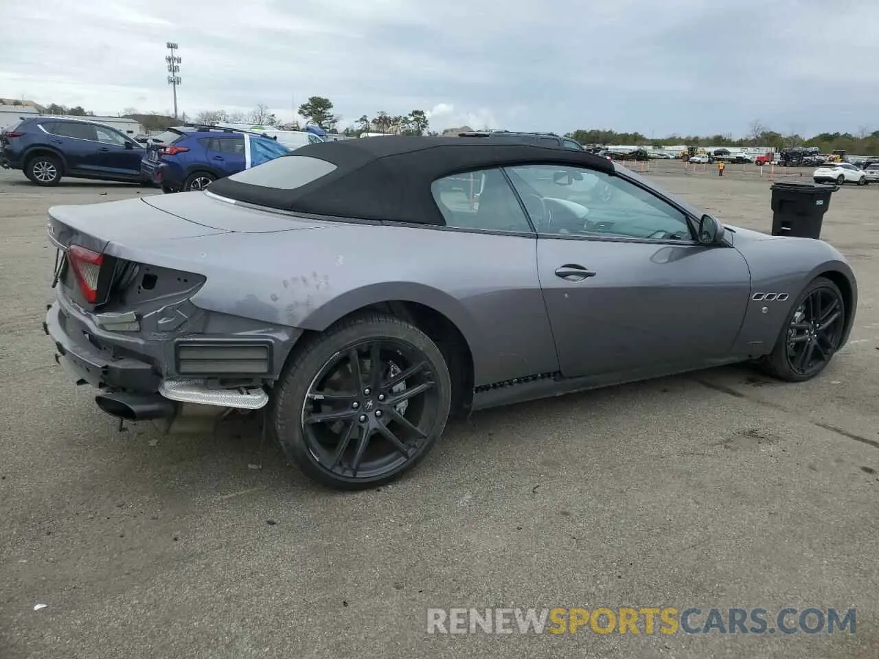 3 Photograph of a damaged car ZAM45VMA4K0315806 MASERATI ALL MODELS 2019