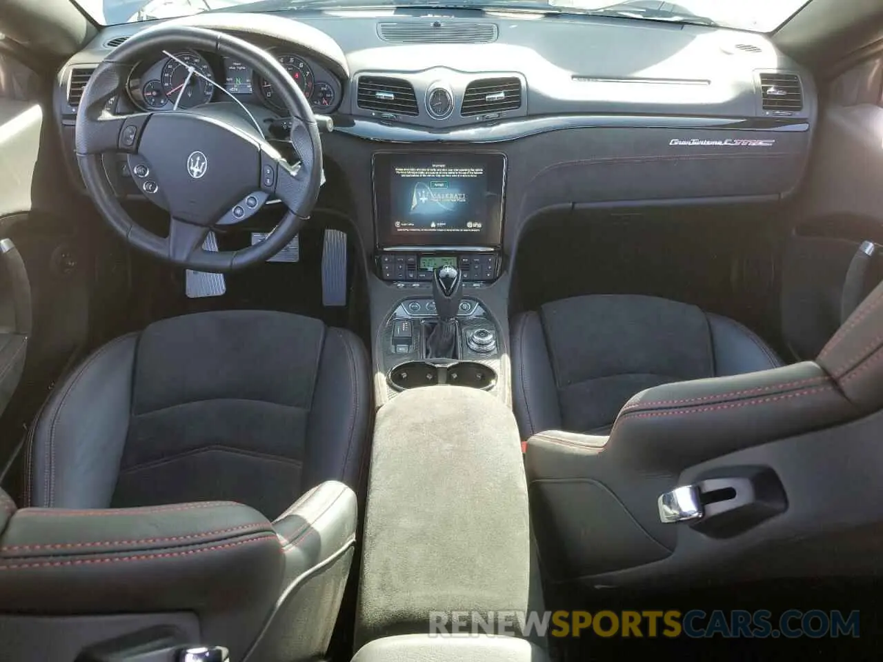 8 Photograph of a damaged car ZAM45VMAXK0312263 MASERATI ALL MODELS 2019