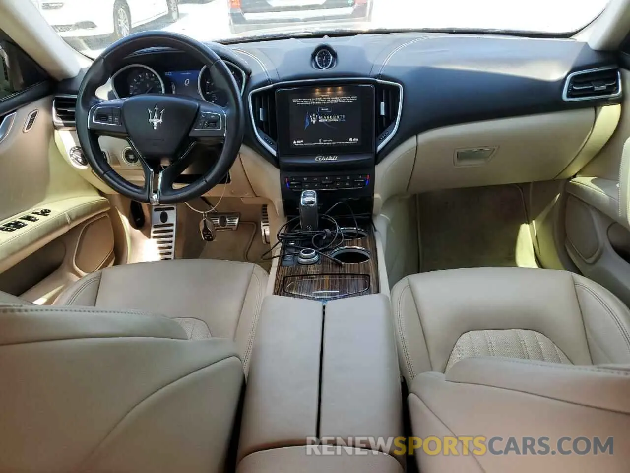 8 Photograph of a damaged car ZAM57XSA5K1328314 MASERATI ALL MODELS 2019