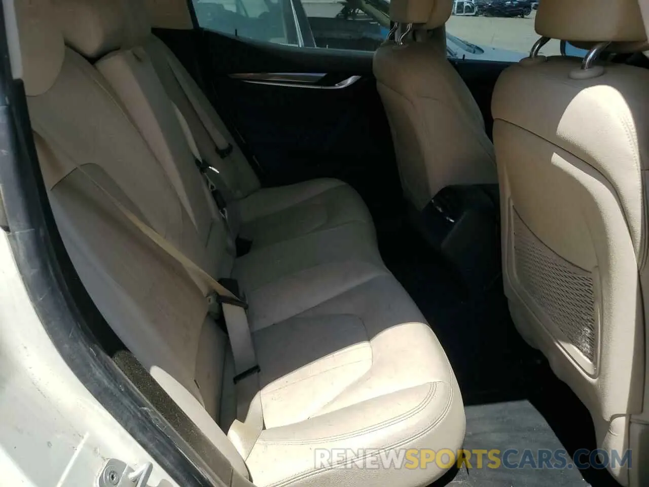 10 Photograph of a damaged car ZAM57XSAXK1310133 MASERATI ALL MODELS 2019