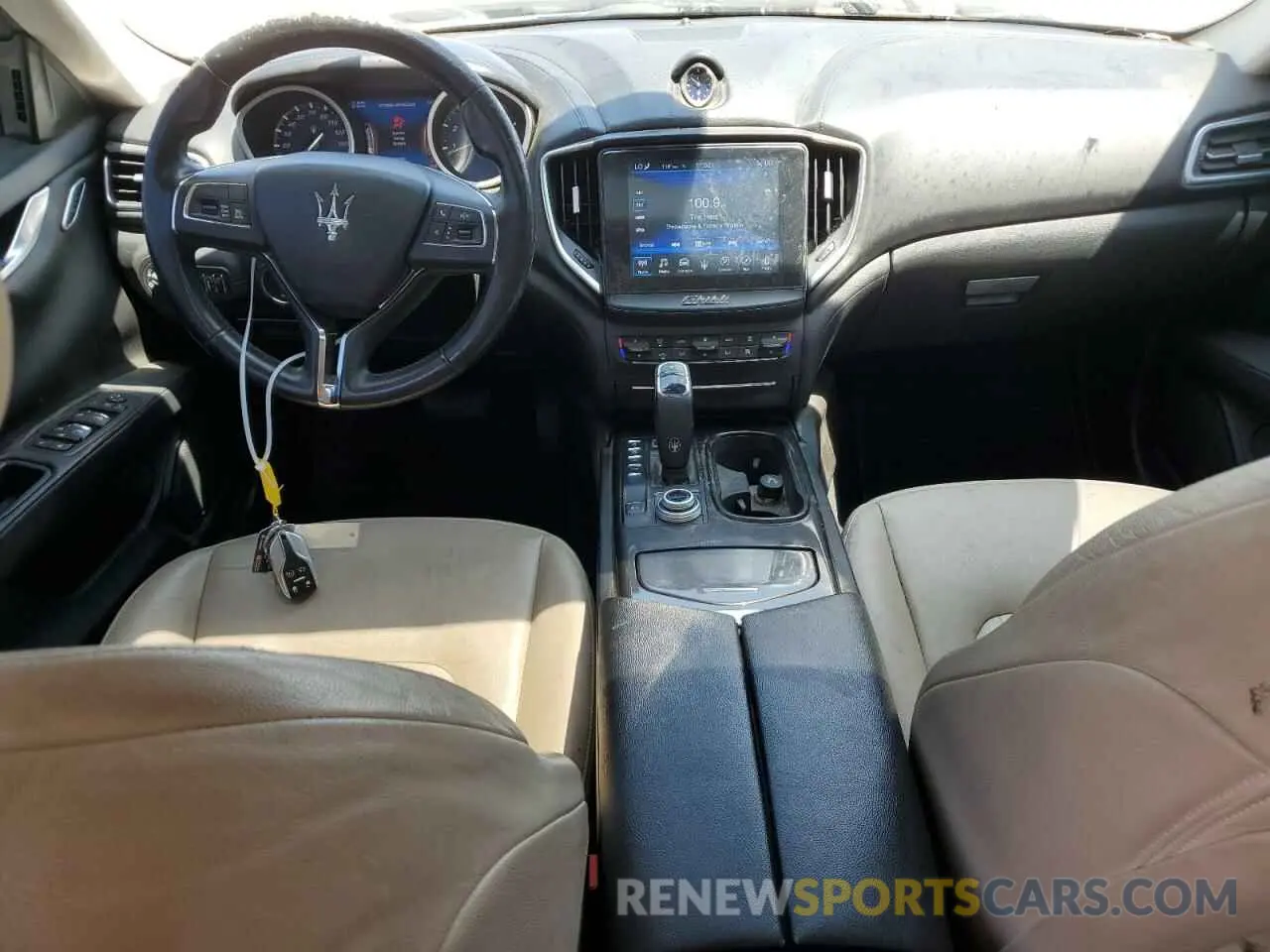 8 Photograph of a damaged car ZAM57XSAXK1310133 MASERATI ALL MODELS 2019