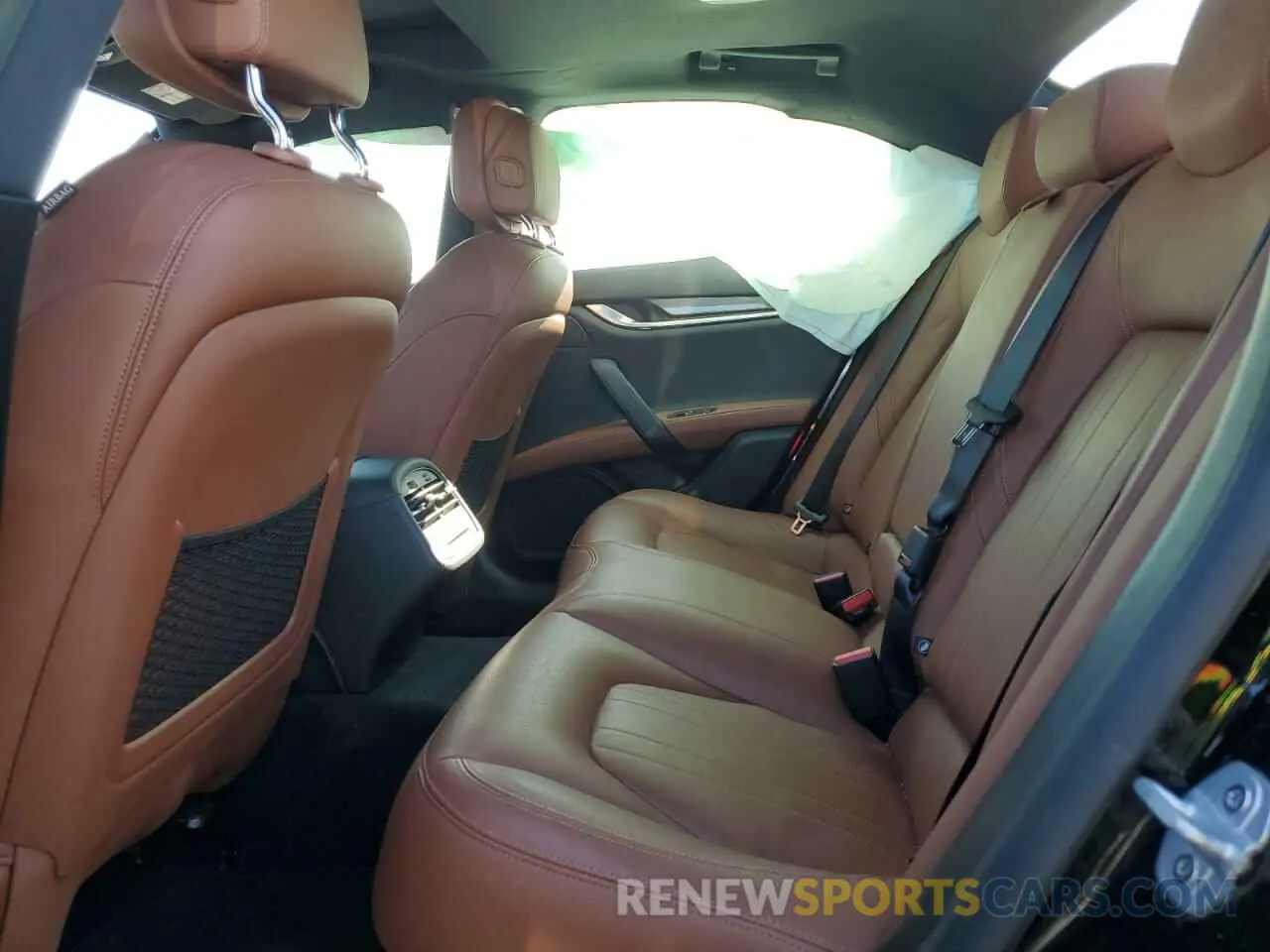 10 Photograph of a damaged car ZAM57XSAXK1334710 MASERATI ALL MODELS 2019